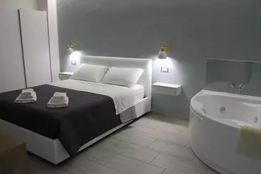 Zaro Suites B&b