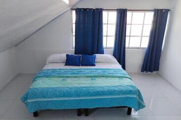 هاستل Posada Shalain