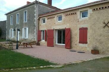 膳宿费 La Baritaudiere