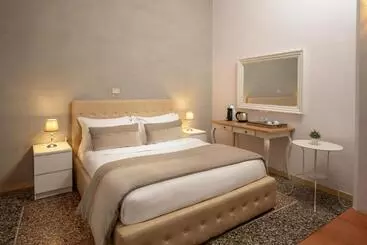 تختخواب و صبحانه Baldassini Suites