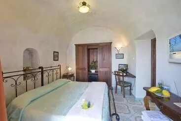 Bed and Breakfast L Antico Borgo Dei Limoni
