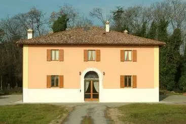 ベッドアンドブレックファースト Al Podere Santa Cristina