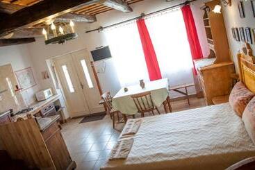 פנסיון Zempléni Szálláshely