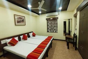 Pension (Hôtel basse catégorie) Bakul