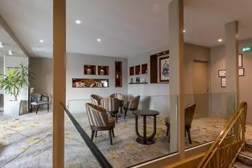 فندق Auberge De Clochemerle, Spa Privatif & Restaurant Gastronomique