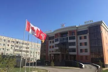 هتل Goldman Empire