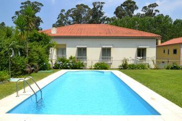 ペンション Pinheiro Manso