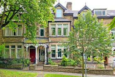 Pensió Sherwood House