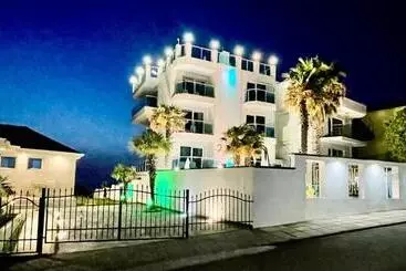 Отель Agata Beach Boutique Adult Only