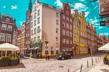 בית מלון כפרי Artus  Old Town