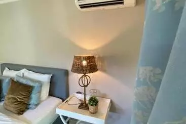 Aamiaismajoitus (B&B) De Vijverkamer     Privé Diner Op De Kamer Mogelijk!!