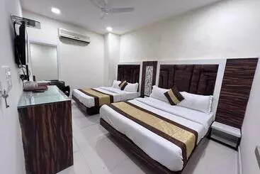 Hôtel Sehmi's Best Rest Inn