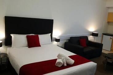 בית מלון כפרי Melbourne Kew Central Apartments Official