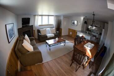 Hotel Le Montagnard – Auberge/hôtel & Chalets