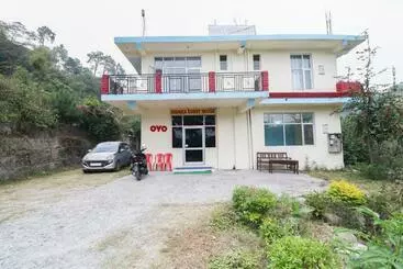 ホテル Oyo 65167 Rishika Guest House