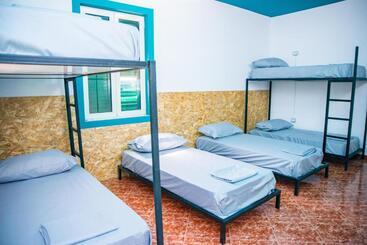 مبيت وإفطار Our Way Guest House & Hostel