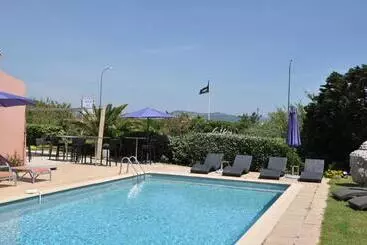 Hotel Hôtel De La Vierge Noire