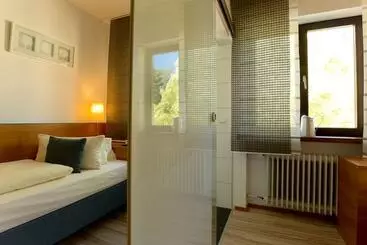 Пансион Landgasthof Hotel Pröll