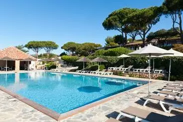 هتل Marina Di Santa Giulia