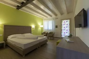 Отель Agriturismo Ai Casoni