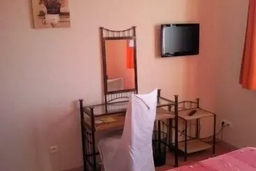 ホテル Logis L Auberge Du Quercy Blanc