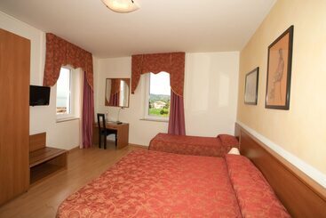 Отель Pinamonte