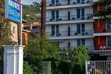 Hotel Real Park