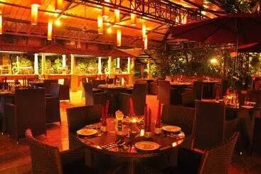 בית מלון כפרי Aalankrita Resort And Convention