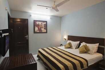 Отель Acacia Inn