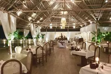 בית מלון כפרי Konokono Beach Resort And Isaraya Luxury Overwater Villas