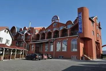 هتل Satelit Kumanovo