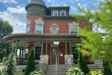 بنسيون The Victorian Guesthouse