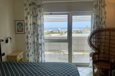 アパートホテル Casa Sul Mare  House On The Sea  Versilia