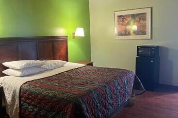 Town & Country Motel