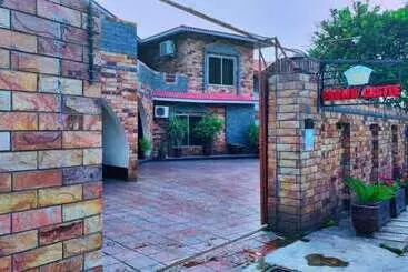 Pensão Crown Castle Peshawar