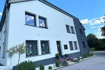 Majatalo Le Clos Fleuri