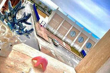 Bed and Breakfast Alfieri Bed&beach   Free Parking & Wifi