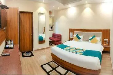 Hotel The Royal Bhumesh