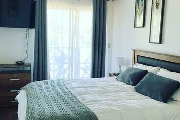 پانسیون Hostal Uruz