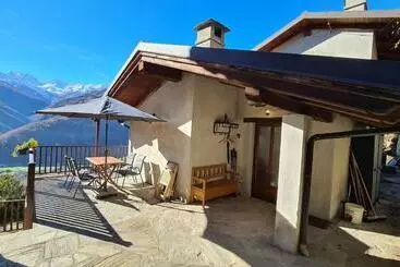ペンション Independent Chalet With Breathtaking View