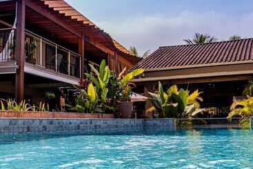 בית מלון כפרי Canto Do Ilé Dive & Lodge