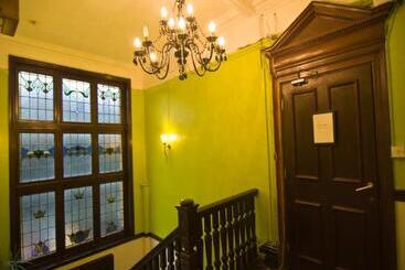 호텔 The Windmill Gastropub