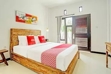 Hotel Oyo 91123 Madhava 108