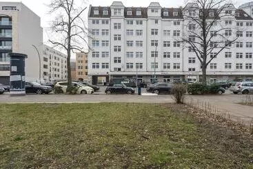 آپارتمان Limehome Berlin Chausseestraße