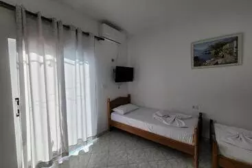 Pension  Guesthouse Shpetim