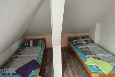 Panzió Restaurace U Komína