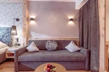 ホテル Alpin Family Resort Seetal