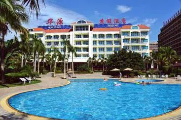 Sanya Hot Spring Seaview Resort