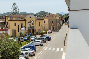 Bed and Breakfast Domu Qirat   Authentic Rooms & Terraces