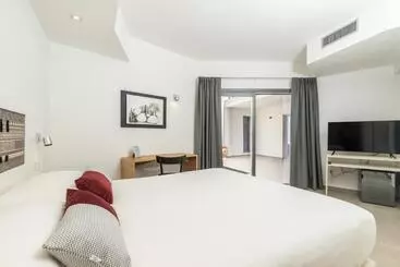ベッドアンドブレックファースト Domu Qirat   Authentic Rooms & Terraces